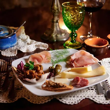 Tenuta Luogo Marchese Farm stay *